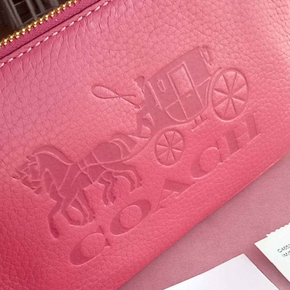 NWT Spring Easter Coach Carriage Strawberry Haze Leather Handbag Wristlet - Picture 3 of 16